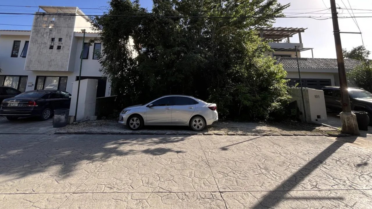 Street View of the Lot (12m frontage)